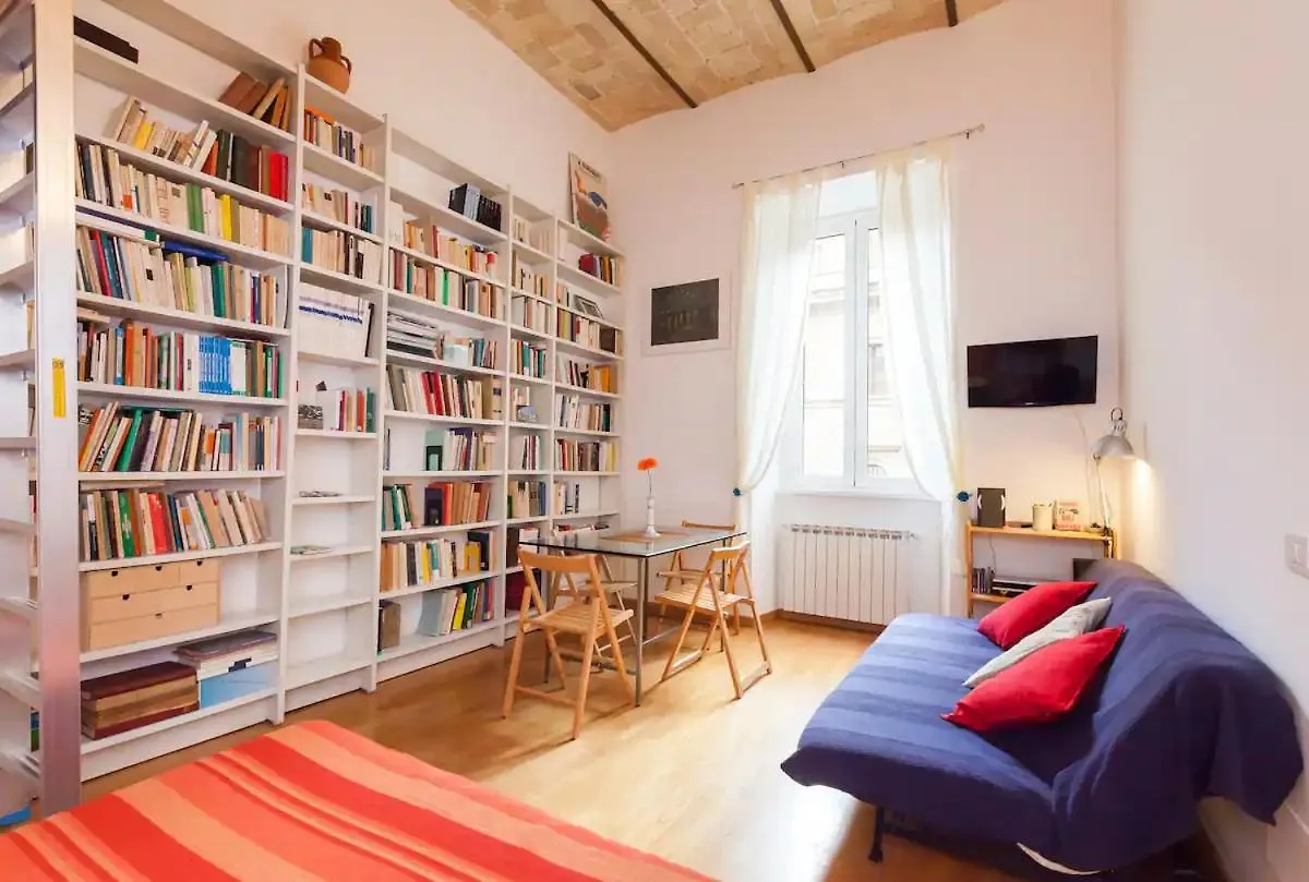 8 Studio Rome Apartment