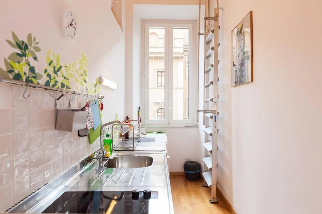 8 Studio Rome Apartment
