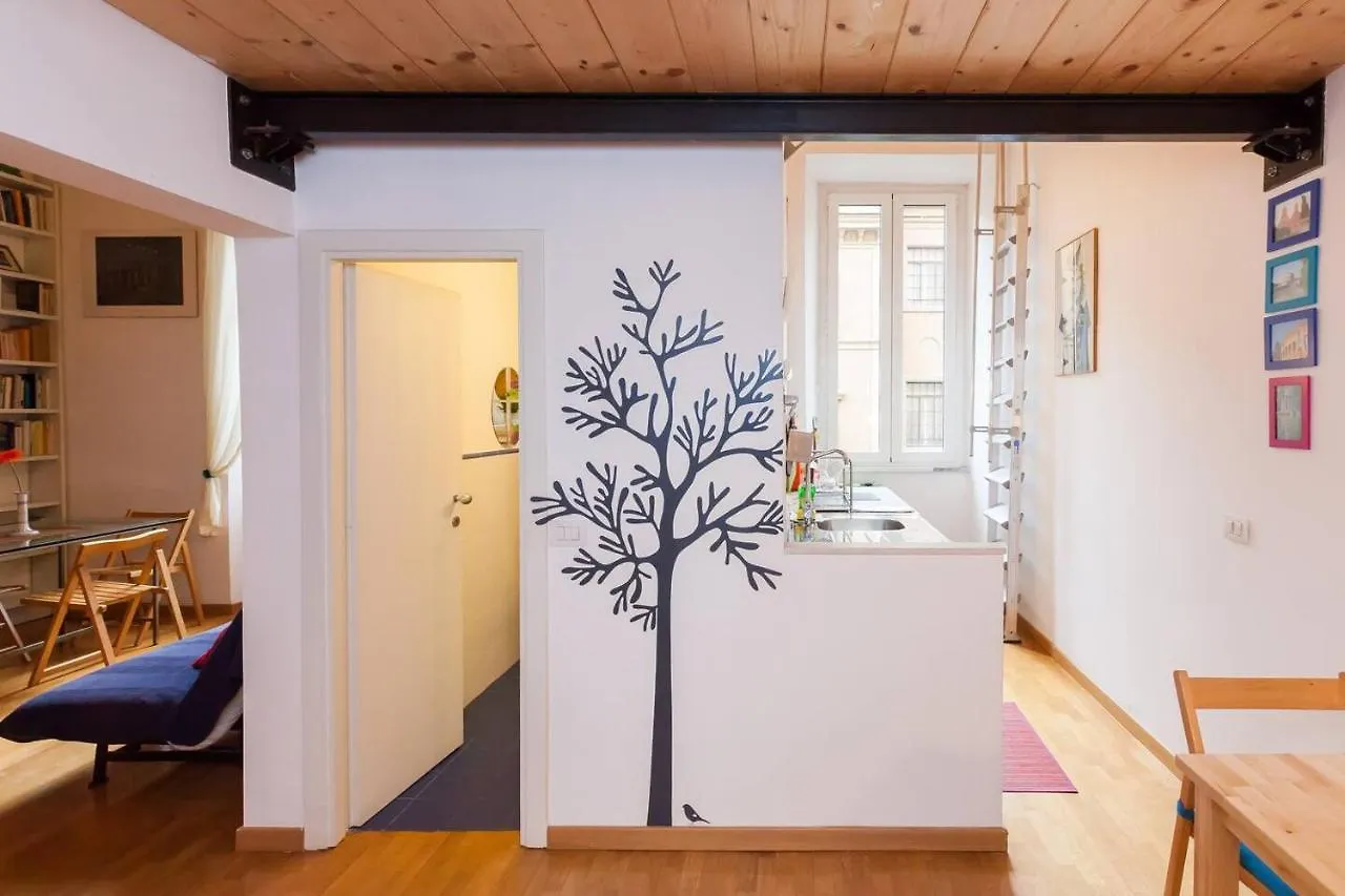 8 Studio Apartment Rome
