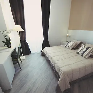 Apartment Vantaggio Suites, Rome