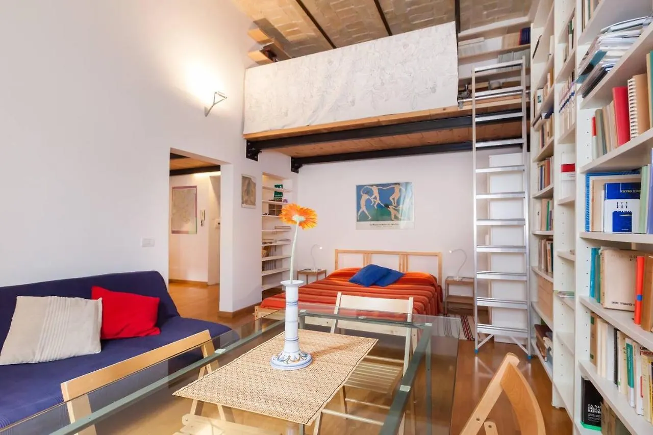 8 Studio Lejlighed Rom 0*,  Italien